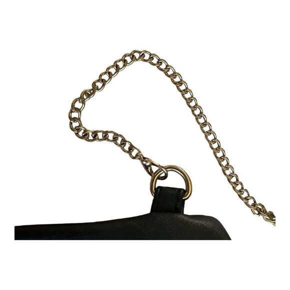 Aitbags Elegant Clutch/Crossbody Handbag. Black w gold accents. Removable chain - Picture 7 of 8